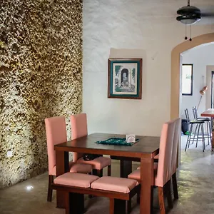 https://santiago-magic-house.hotelsmerida.org
